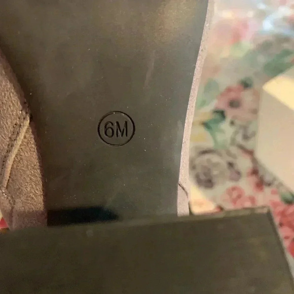 Calvin Klein Womens Ankle Boots with Heals Size 6 M - Picture 12 of 13